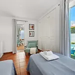 Villa V-blue Alvor
